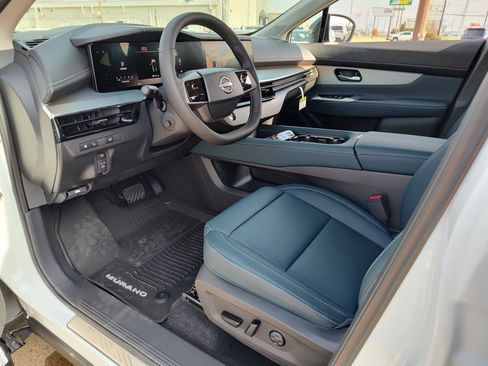 New 2026 Nissan Murano Platinum image 2