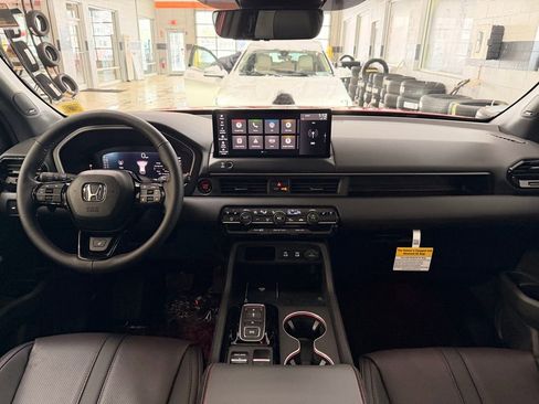 New 2026 Honda Pilot Black Edition image 5
