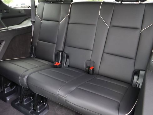 Certified 2024 Cadillac Escalade Sport w/ LPO, ONYX Package AWD/4WD image 29