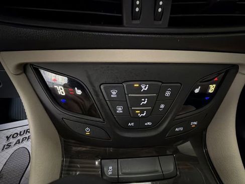 Certified 2020 Buick Envision Premium AWD/4WD image 19