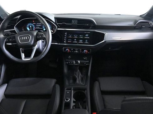Certified 2025 Audi Q3 2.0T Premium w/ Convenience Package AWD/4WD image 9