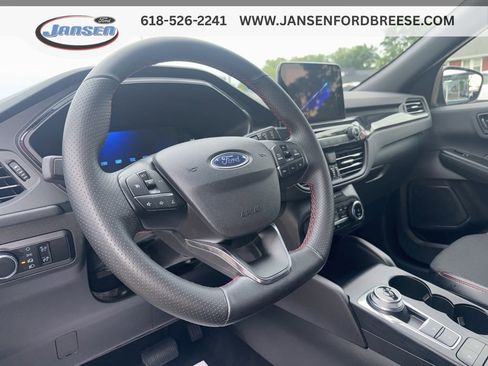 Used 2025 Ford Escape ST-Line AWD/4WD image 13