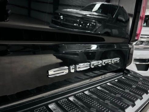Used 2024 GMC Sierra 2500 Denali Ultimate AWD/4WD image 40