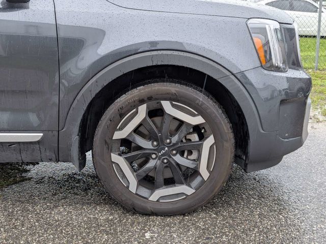 Used 2023 Kia Telluride S w/ S Sunroof Package FWD image 11