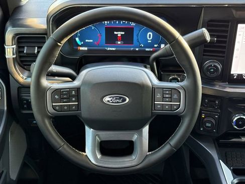 Used 2025 Ford F250 Lariat w/ Lariat Ultimate Package image 13