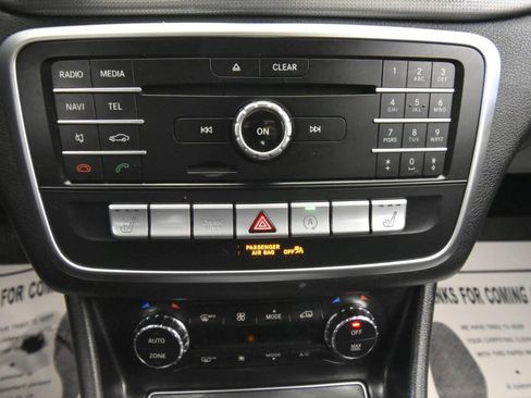 Used 2019 Mercedes-Benz CLA 250 4MATIC w/ Premium Package image 27