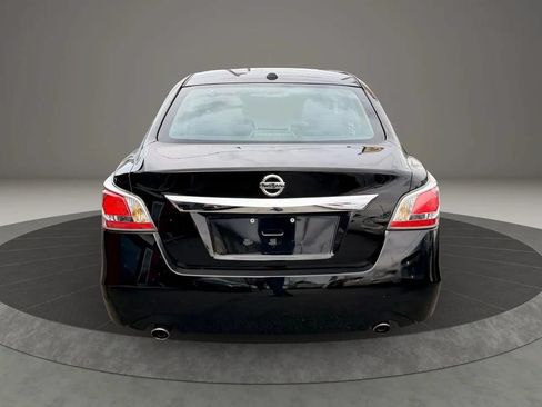 Used 2015 Nissan Altima 2.5 SL w/ Moonroof Package FWD image 5