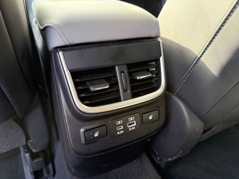Used 2023 Subaru Outback Limited image 25