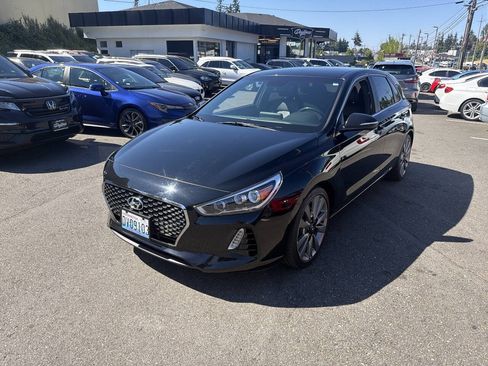 Used 2018 Hyundai Elantra GT Sport FWD image 1
