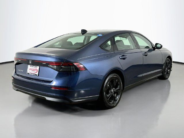 Used 2025 Honda Accord SE image 19