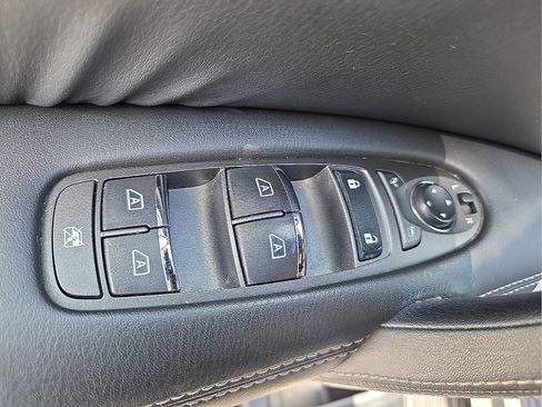 Used 2019 Nissan Armada SL w/ Premium Package RWD image 16
