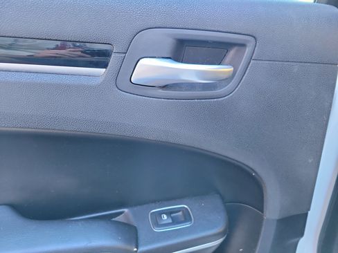 Used 2021 Chrysler 300 S image 19