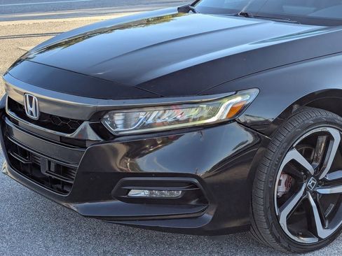 Used 2019 Honda Accord Sport image 6