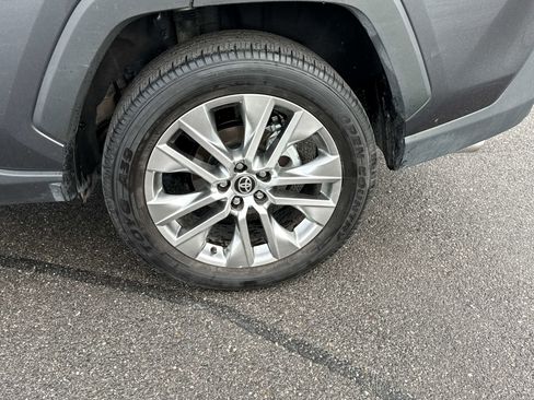 Used 2025 Toyota RAV4 XLE Premium image 6