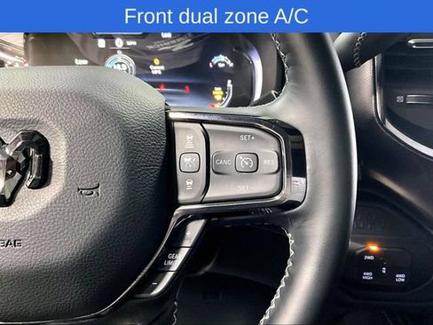 Used 2025 RAM 2500 Limited AWD/4WD image 17