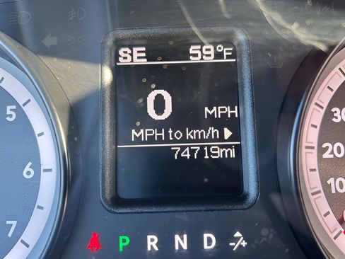 Used 2014 RAM 3500 SLT w/ Protection Group image 24