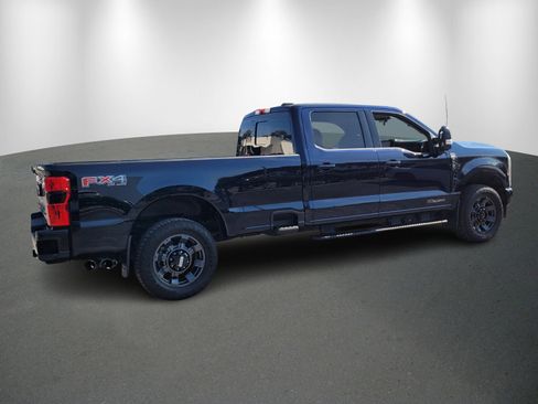 Used 2023 Ford F350 Lariat w/ Lariat Ultimate Package image 8