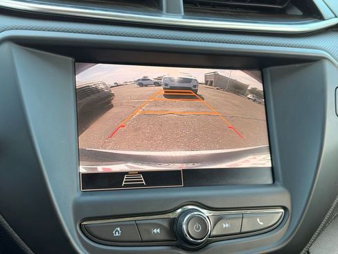 Used 2023 Chevrolet TrailBlazer LT FWD image 22