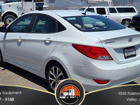 Used 2017 Hyundai Accent Value Edition FWD image 4