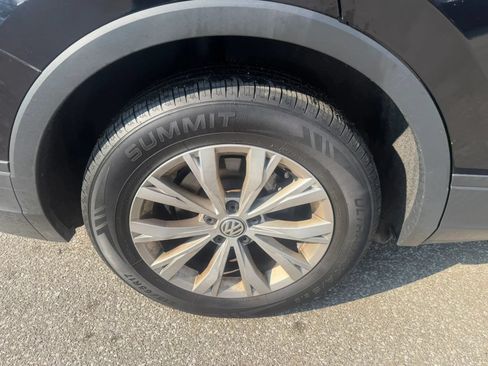 Used 2019 Volkswagen Tiguan SE w/ Panoramic Sunroof Package AWD/4WD image 30