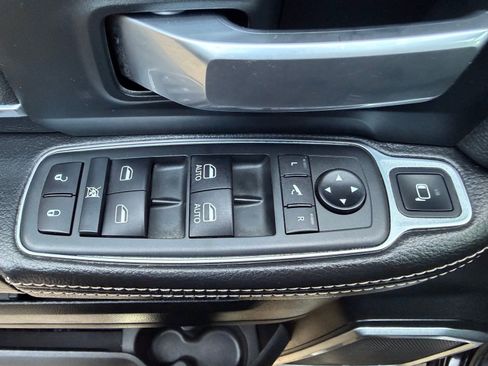 Used 2020 RAM 3500 Laramie AWD/4WD image 15