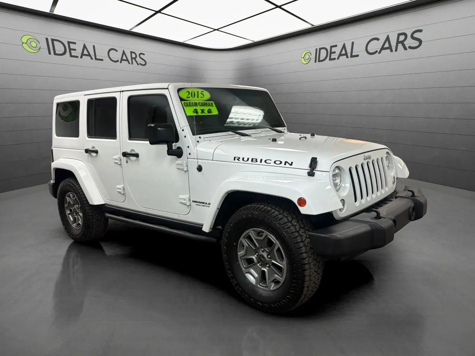 Used 2015 Jeep Wrangler Unlimited Rubicon w/ Connectivity Group AWD/4WD image 3