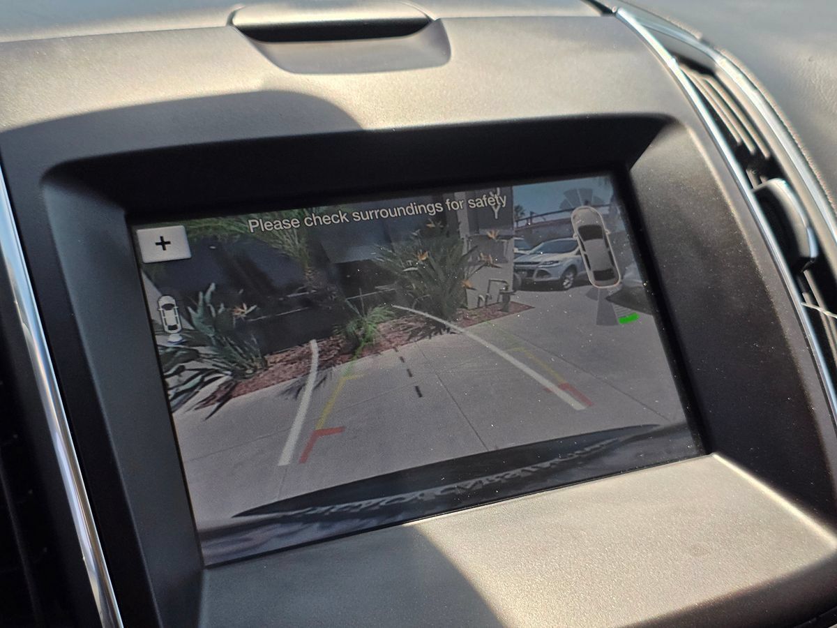 Used 2019 Ford Edge Titanium w/ Equipment Group 301A FWD image 43