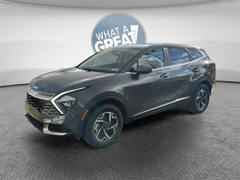 Used 2023 Kia Sportage LX image 8