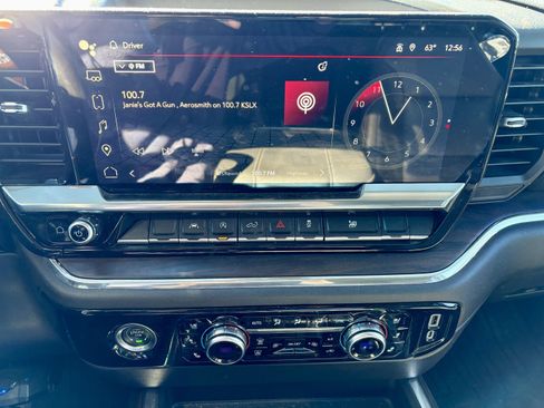 Used 2023 GMC Sierra 1500 SLT w/ SLT Convenience Package image 19