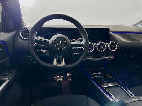 Used 2026 Mercedes-Benz GLA 35 AMG 4MATIC image 23