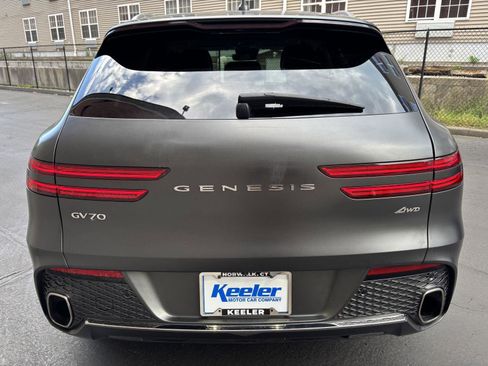 Used 2023 Genesis GV70 2.5T w/ Advanced Package AWD/4WD image 4