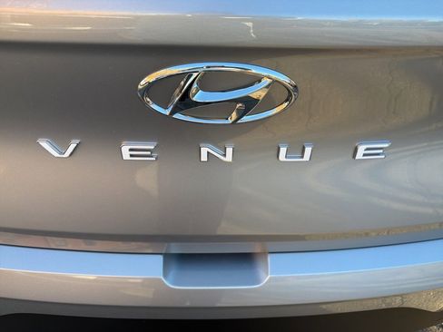 New 2026 Hyundai Venue SE image 10