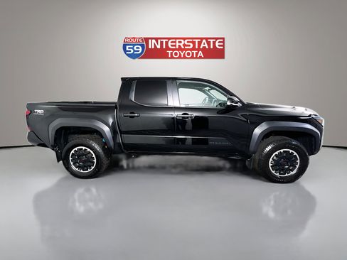 Certified 2024 Toyota Tacoma TRD Off-Road w/ TRD Off Road Upgrade Package AWD/4WD image 8