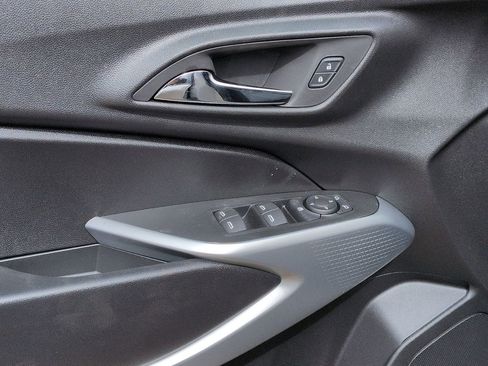 New 2026 Chevrolet Trax RS w/ Driver Confidence Package FWD image 9