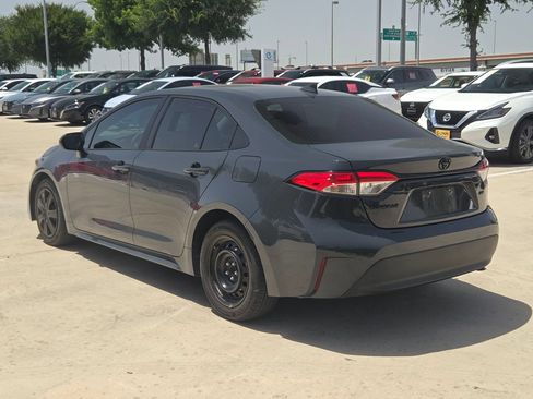 Used 2023 Toyota Corolla LE FWD image 5
