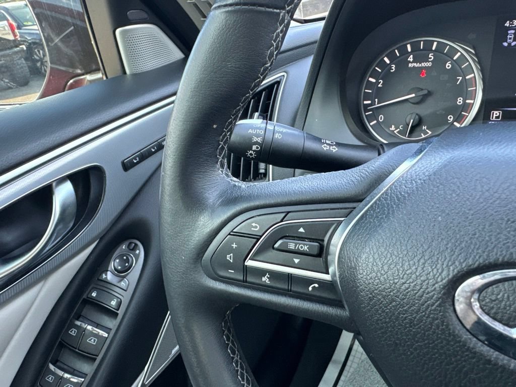 Used 2022 INFINITI Q50 Luxe w/ Cargo Package RWD image 18