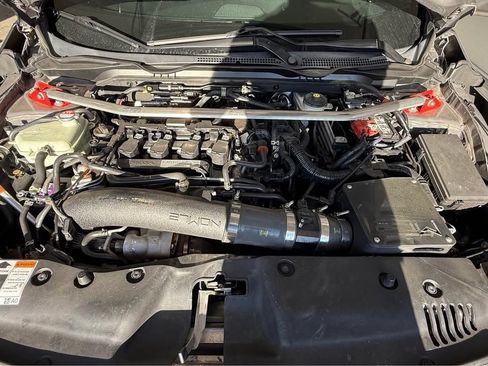 Used 2018 Honda Civic Si image 5