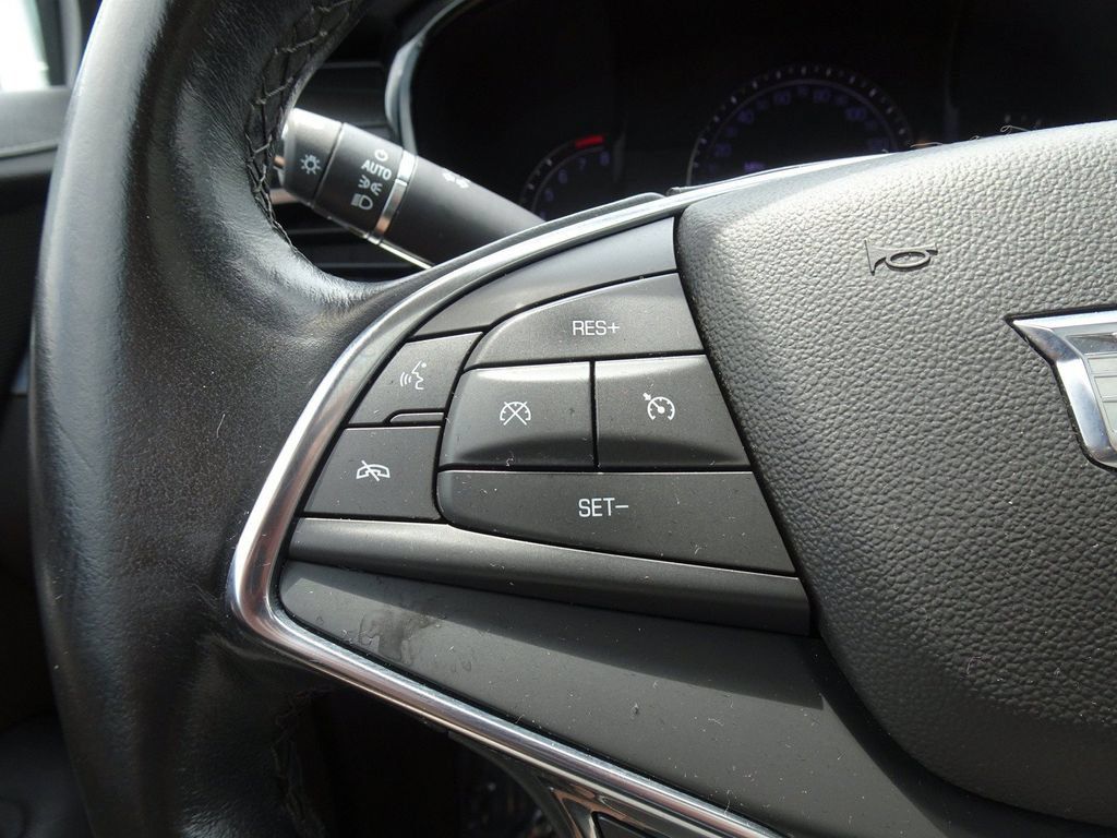 Used 2019 Cadillac XT5 Luxury AWD/4WD image 22