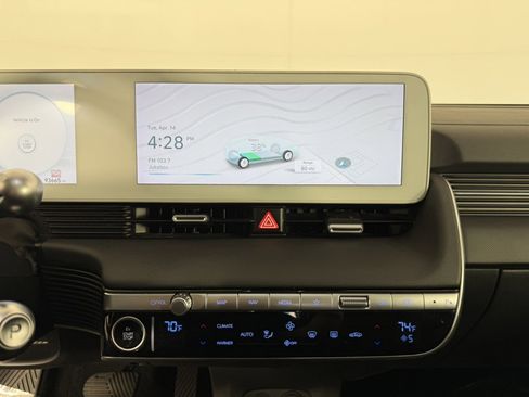 Used 2024 Hyundai Ioniq 5 Limited image 19