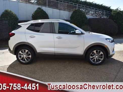 Used 2023 Buick Encore GX Essence w/ Experience Buick Package image 12