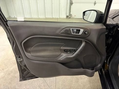 Used 2015 Ford Fiesta SE w/ Comfort Package FWD image 19