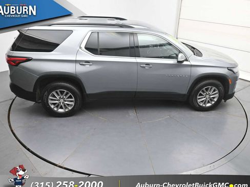 Used 2023 Chevrolet Traverse LT AWD/4WD image 35