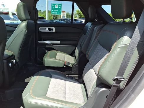 Used 2022 Ford Explorer Timberline w/ Timberline Technology Package AWD/4WD image 12