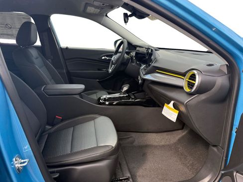 New 2026 Chevrolet Trax LT w/ Driver Confidence Package image 26