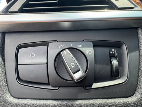 Used 2015 BMW 320i Sedan RWD image 42