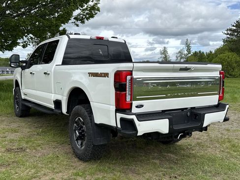 Used 2024 Ford F350 Platinum w/ Tremor Off-Road Package AWD/4WD image 11