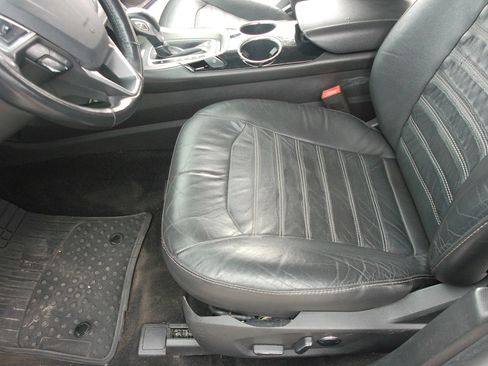Used 2013 Ford Fusion SE FWD image 13