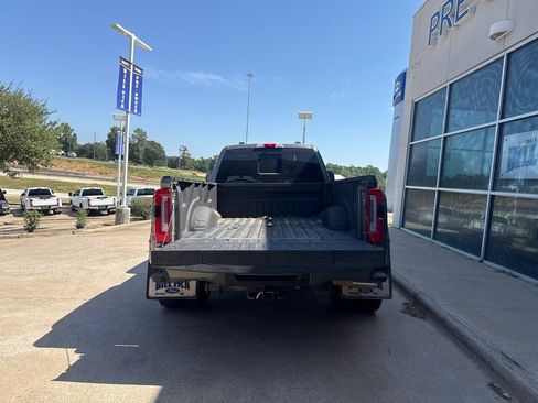 Certified 2025 Ford F450 Platinum w/ FX4 Off-Road Package AWD/4WD image 7