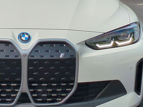 Certified 2023 BMW i4 eDrive35 w/ Premium Package RWD image 6