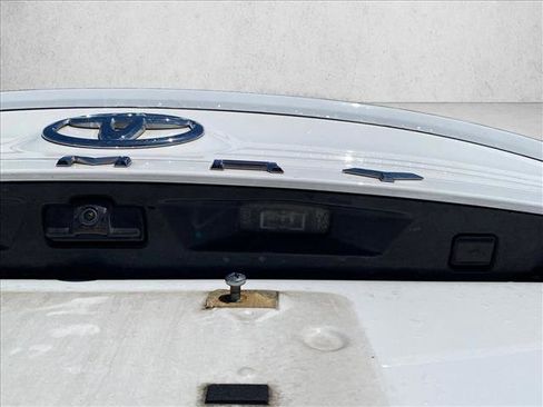 Used 2020 Toyota Camry SE w/ Audio Package FWD image 7